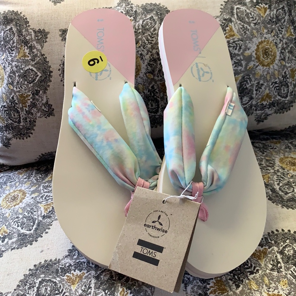 Toms Piper Multi-Colored Flip Flop Sandals